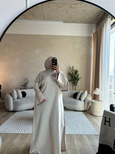 Load image into Gallery viewer, Everyday Linen Melange Abaya