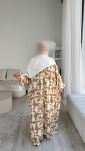 Load image into Gallery viewer, Zahra Butterfly abaya (READ DESCRIPTION)