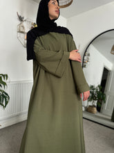 Load image into Gallery viewer, Everyday Classic Abaya