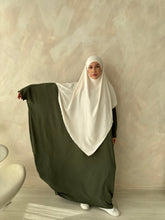 Load image into Gallery viewer, Butterfly crepe abaya