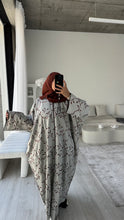 Load image into Gallery viewer, Asyaf embroidery abaya