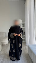 Load image into Gallery viewer, Tribal set abaya (READ DESCRIPTION)