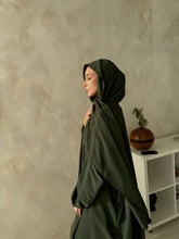 Load image into Gallery viewer, Prayer Abaya - 2 in 1 - Madina Silk