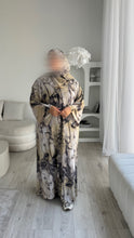 Load image into Gallery viewer, Watercolor abaya