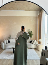 Load image into Gallery viewer, Everyday Linen Melange Abaya