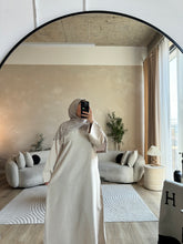 Load image into Gallery viewer, Everyday Linen Melange Abaya