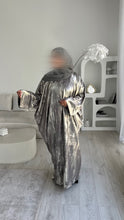 Load image into Gallery viewer, Sundus Shimmer abaya