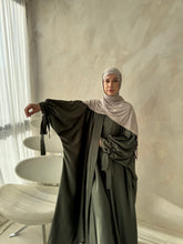 Load image into Gallery viewer, Luxury Satin Abaya