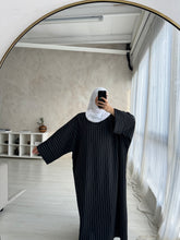 Load image into Gallery viewer, Classy Abaya