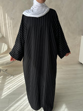 Load image into Gallery viewer, Classy Abaya