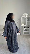 Load image into Gallery viewer, Sundus Shimmer abaya