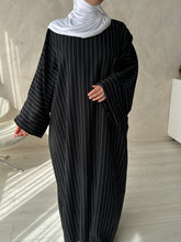Load image into Gallery viewer, Classy Abaya