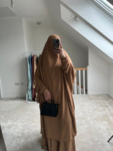 Load image into Gallery viewer, Two Piece Jilbab - Prayer set - Crepe