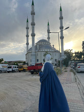 Load image into Gallery viewer, Balloon sleeve Large Crepe Abaya