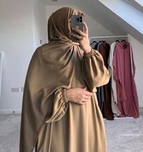 Load image into Gallery viewer, Prayer Abaya - 2 in 1 - Madina Silk