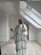 Load image into Gallery viewer, Aztec Embroidery Abaya