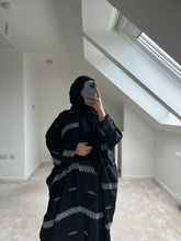 Load image into Gallery viewer, Aztec Embroidery Abaya