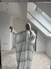 Load image into Gallery viewer, Aztec Embroidery Abaya