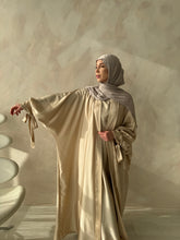 Load image into Gallery viewer, Luxury Satin Abaya

