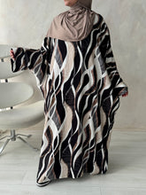 Load image into Gallery viewer, Pattern Butterfly abaya

