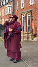 Load image into Gallery viewer, Madina Silk Jilbab - 2 Piece - Prayer Set
