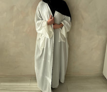 Load image into Gallery viewer, Linen Kimono Abaya
