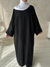 Load image into Gallery viewer, Classy Abaya

