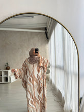 Load image into Gallery viewer, Pattern Butterfly abaya
