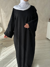 Load image into Gallery viewer, Classy Abaya
